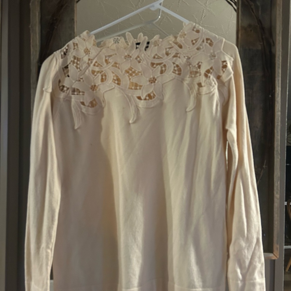 Elegant Cream Lace Detail Women's Top long sleeve